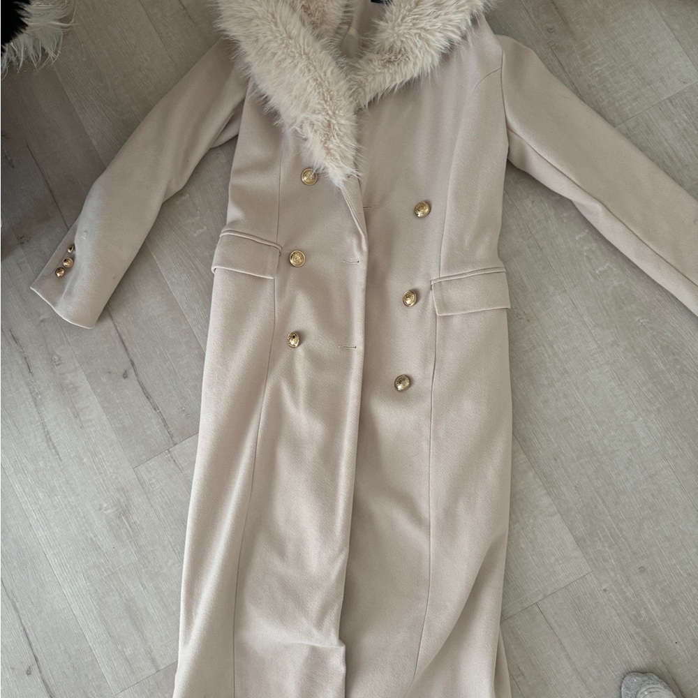 SHEIN Cream Trench Coat with Luxurious Fur Trim